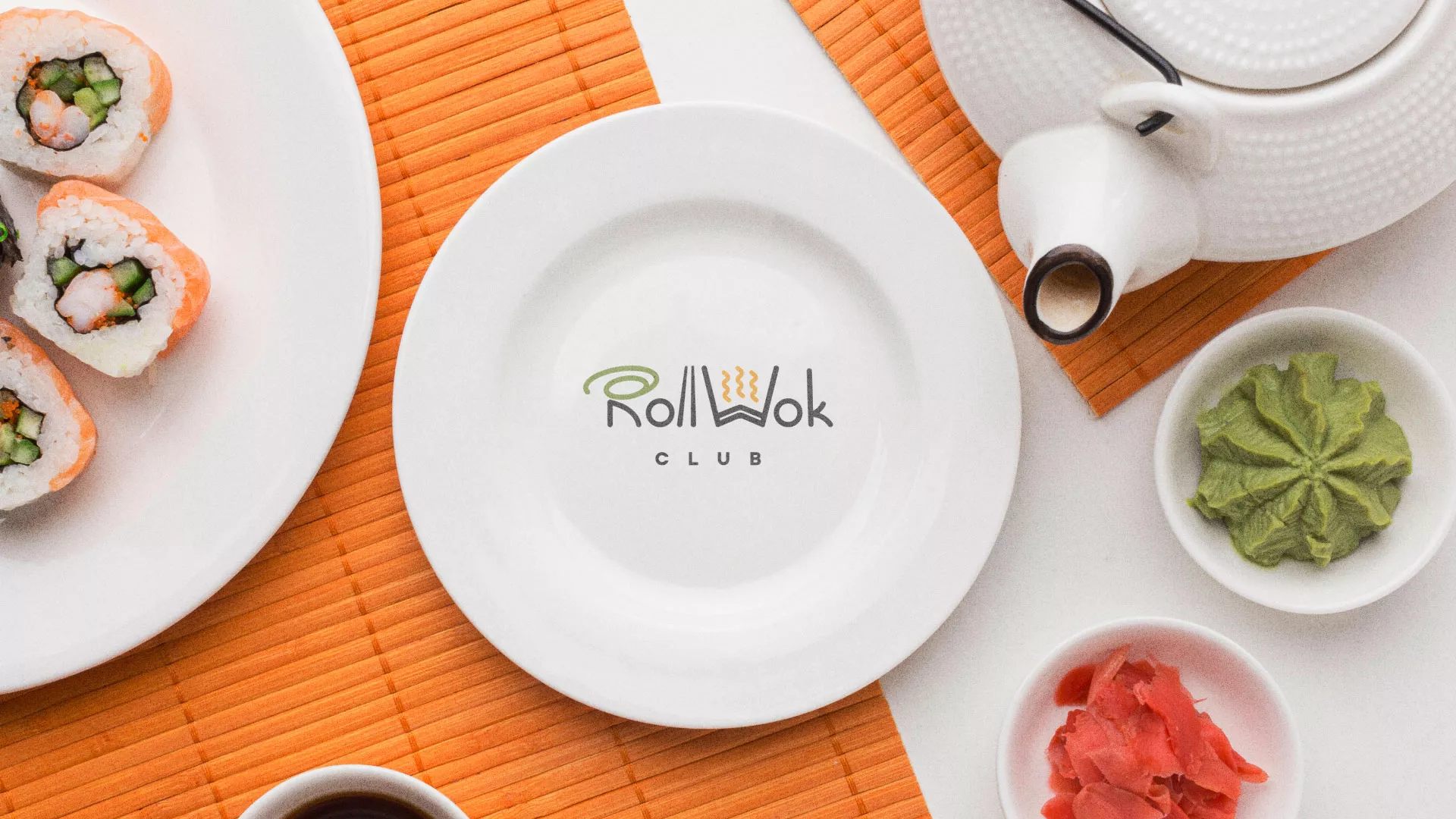 Разработка логотипа и фирменного стиля в Волчанске для суши-бара «Roll Wok Club» Разработка логотипа и фирменного стиля в Волчанске для суши-бара «Roll Wok Club»